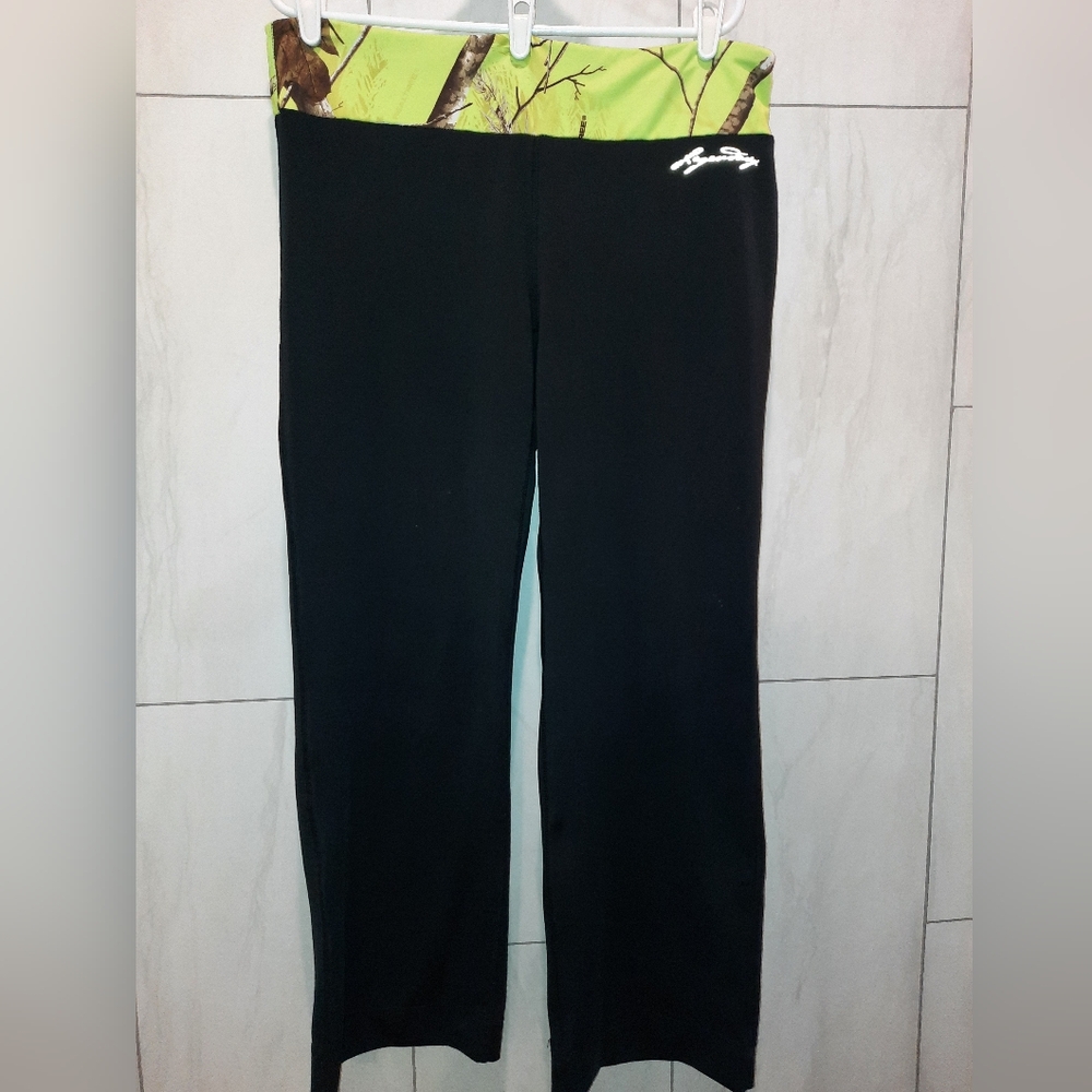 Legendary Whitetails Womens sweatpants size XXL excellent used condition